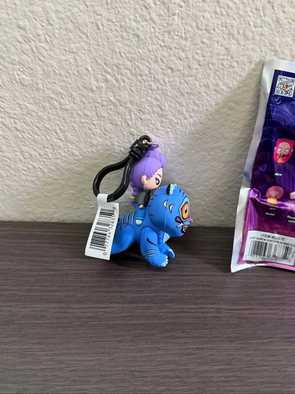 KPop Demon Hunters Character Figural Bag Clip Keychain - Rumi Riding Derpy